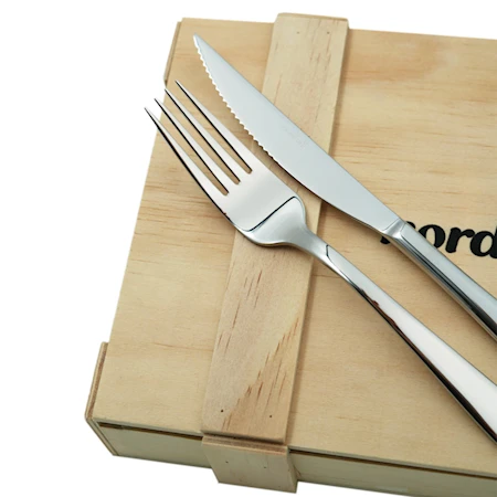 Steak cutlery 12 piece, with wooden box, widest handle