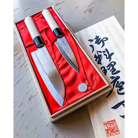 Knivsett skallkniv & santoku i balsaboks
