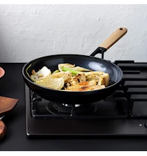 Eco Smartshape Non Stick Stekpanna med Trähandtag 28 cm