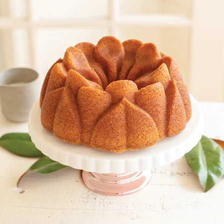 Magnolia Bundt Cake Pan